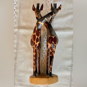 🦒2 Hugging Giraffes Wood Carving🦒